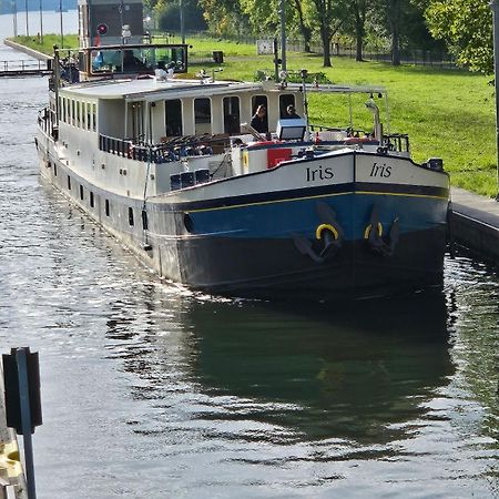 Hotelboat Iris Groningen Ngoại thất bức ảnh