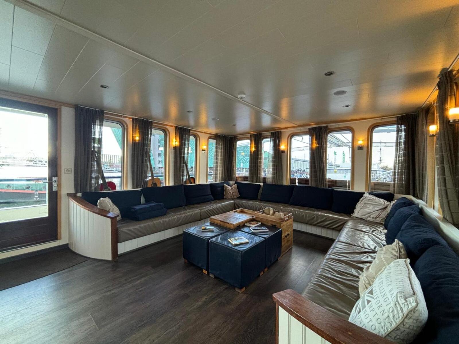 Hotelboat Iris Groningen Ngoại thất bức ảnh