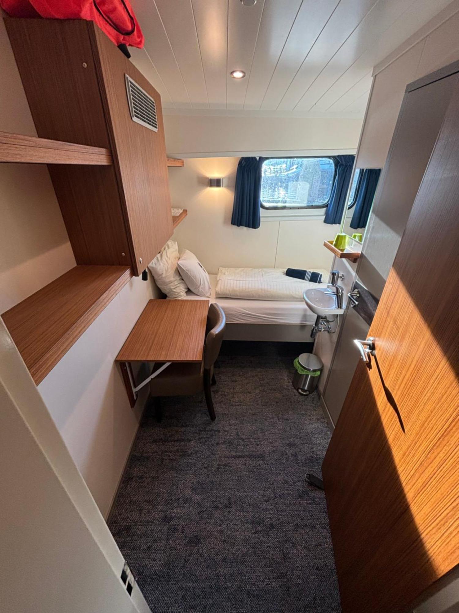 Hotelboat Iris Groningen Ngoại thất bức ảnh