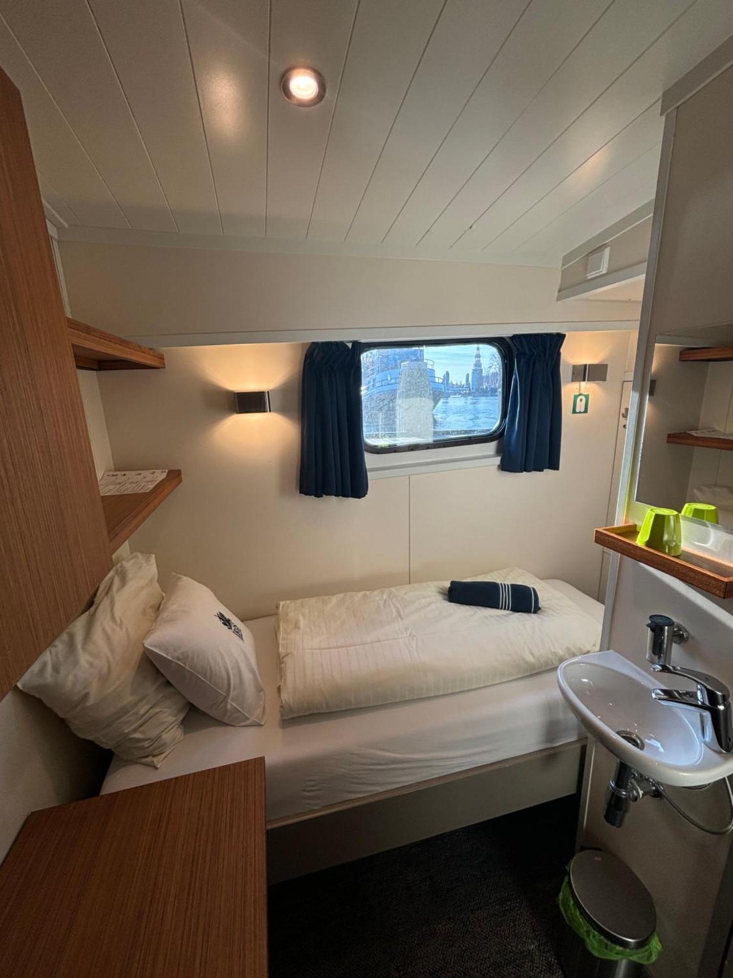 Hotelboat Iris Groningen Ngoại thất bức ảnh